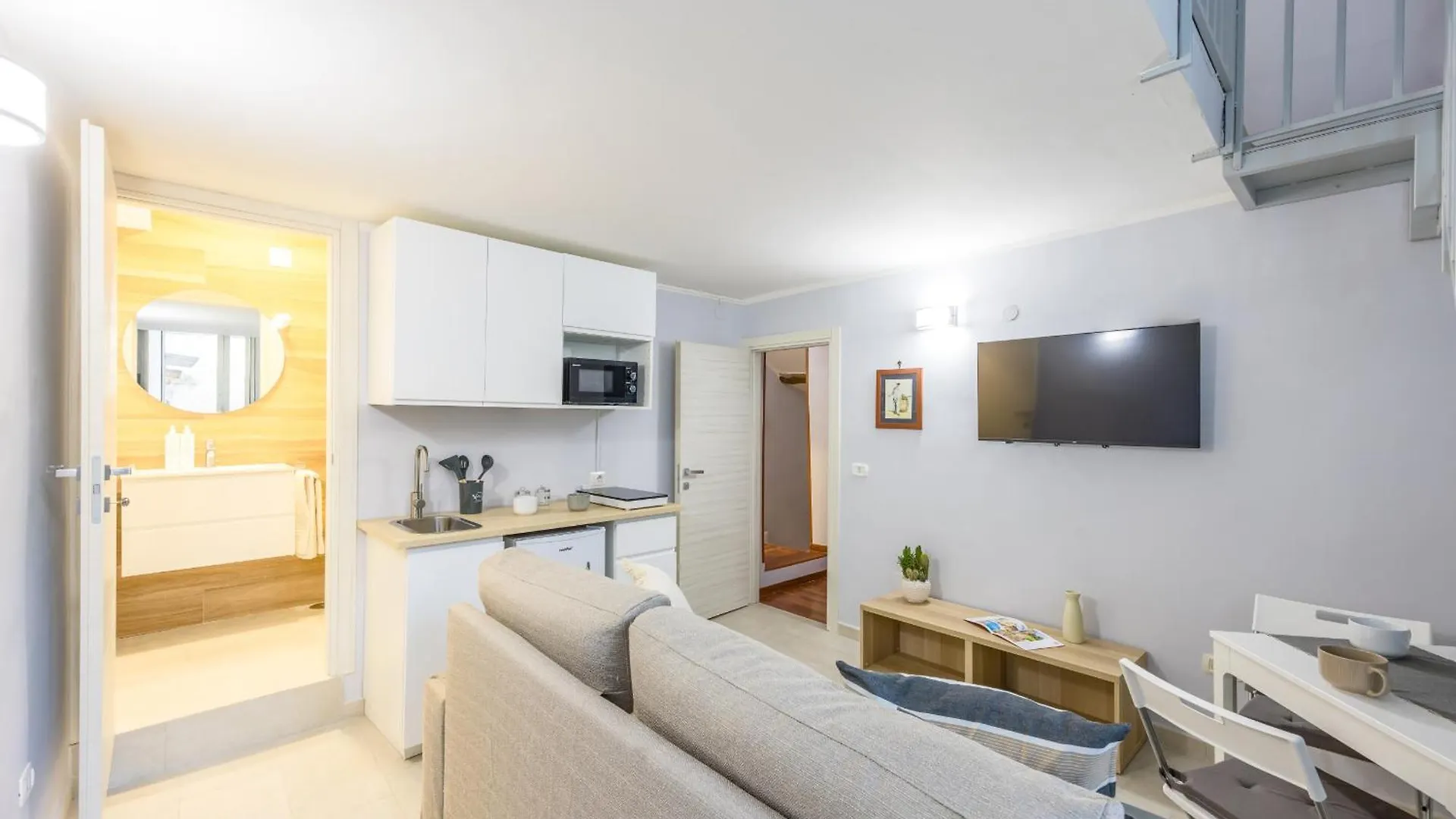 Apartment Appartamento Anima Azzurra By Wonderful Italy Naples Italy